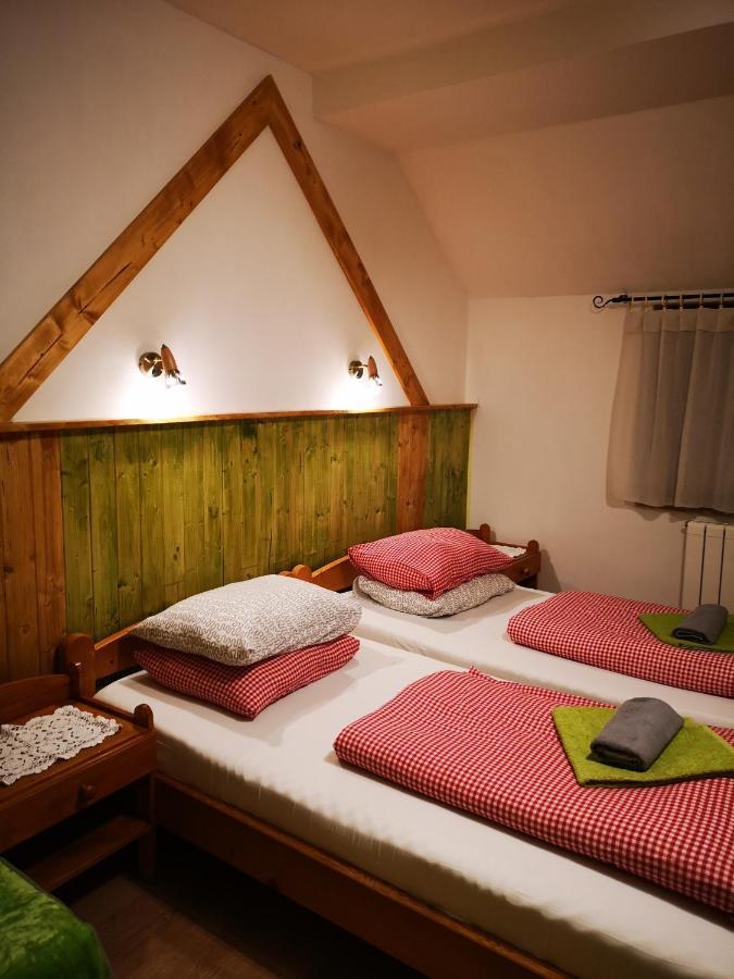 Penzión Pod orechom Turčianske Teplice Exterior foto