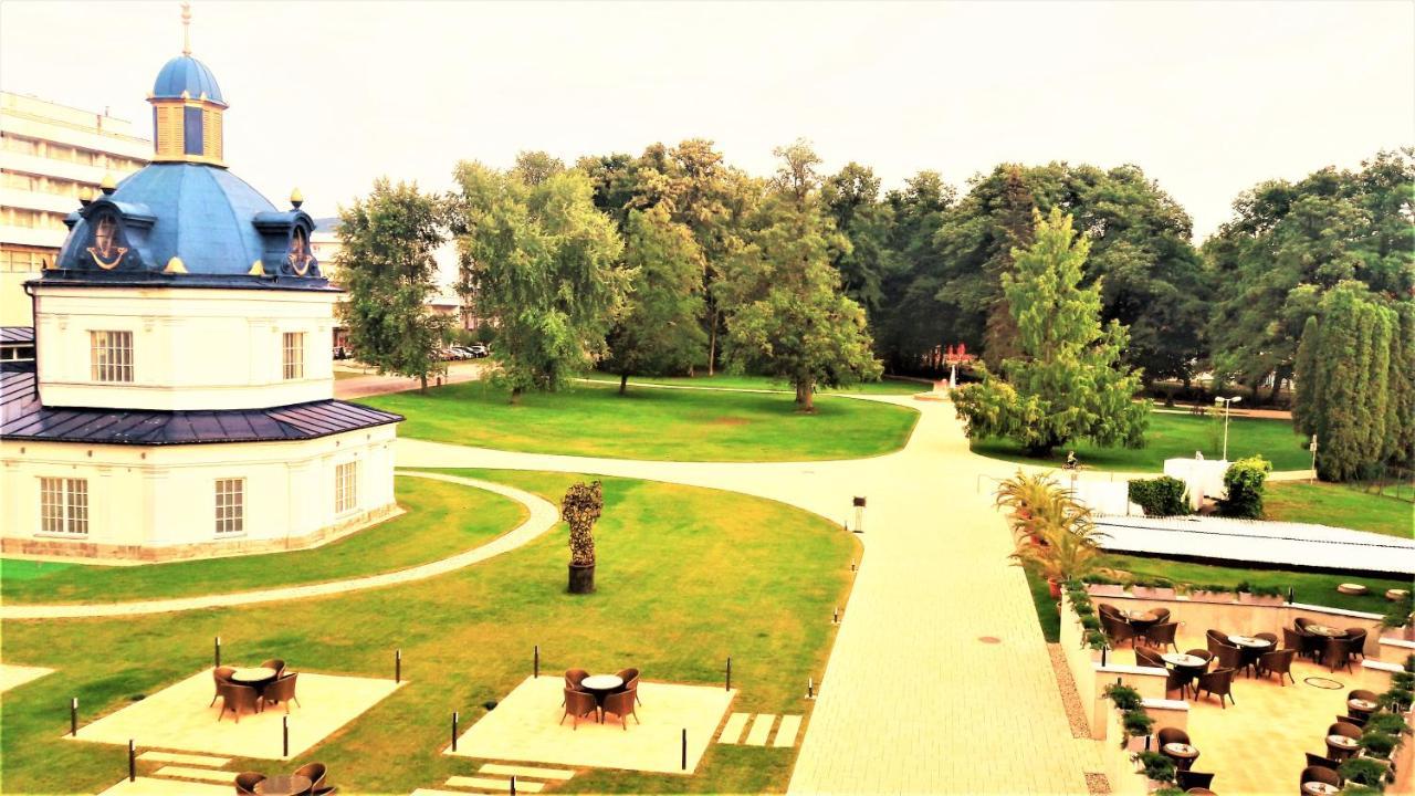 Penzión Pod orechom Turčianske Teplice Exterior foto